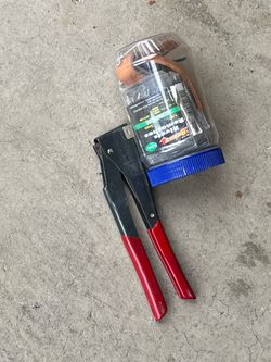 Pop rivet gun