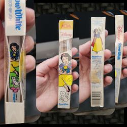 Snow White VINTAGE toothbrush 