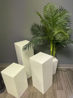 Modern Pillar Set White