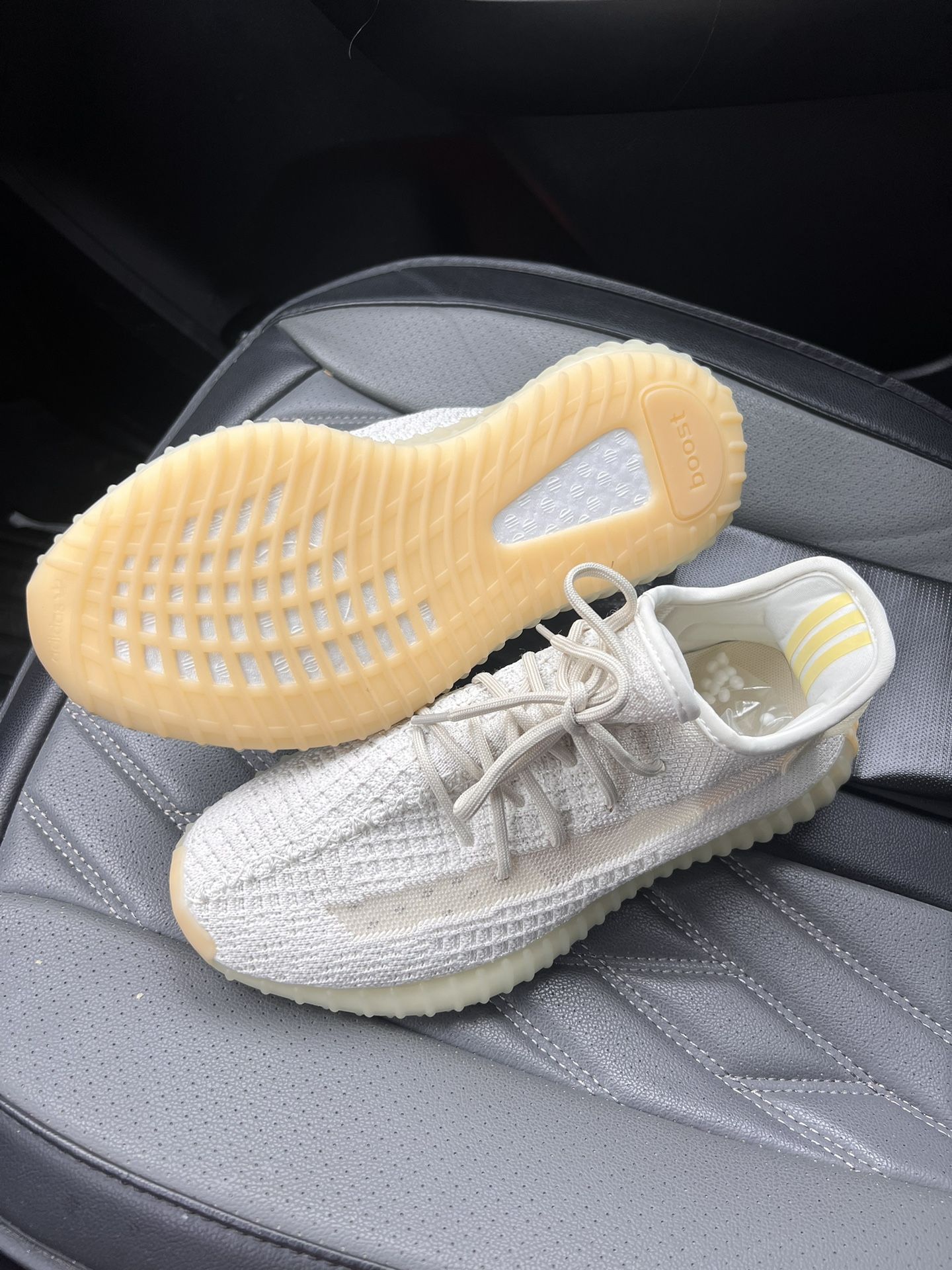 Yeezy Boost 350 V2 Light