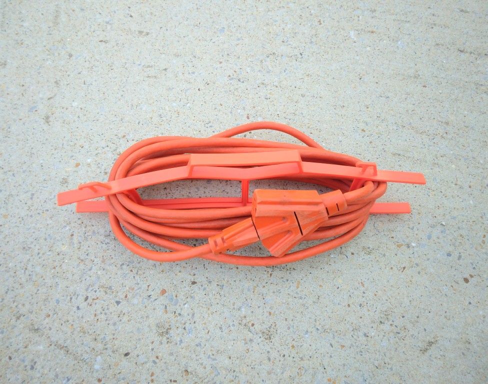 Heavy Duty 3-Outlet 25' Extension Cord
