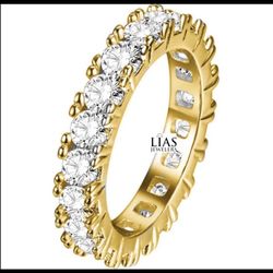 New 18k Yellow Gold Wedding Ring 