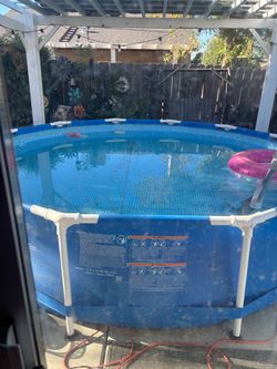 Above ground pool