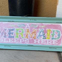 Mermaid Girls Frame