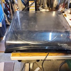 ION PROFILE PRO Vinyl-to-MP3 Turntable