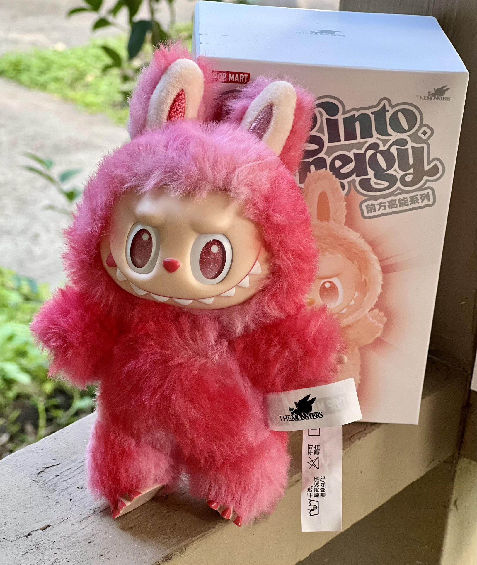 Love - Big Into Energy Authentic Labubu (Closed Box)