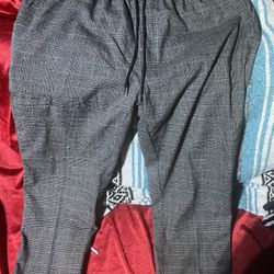 Men’s slacks/golf pants