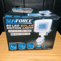 SunForce Solar 80 LED Motion Light