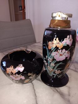 Very Nice! Vintage Japan Made Table Lighter and Matching Cigarette Ash Tray.