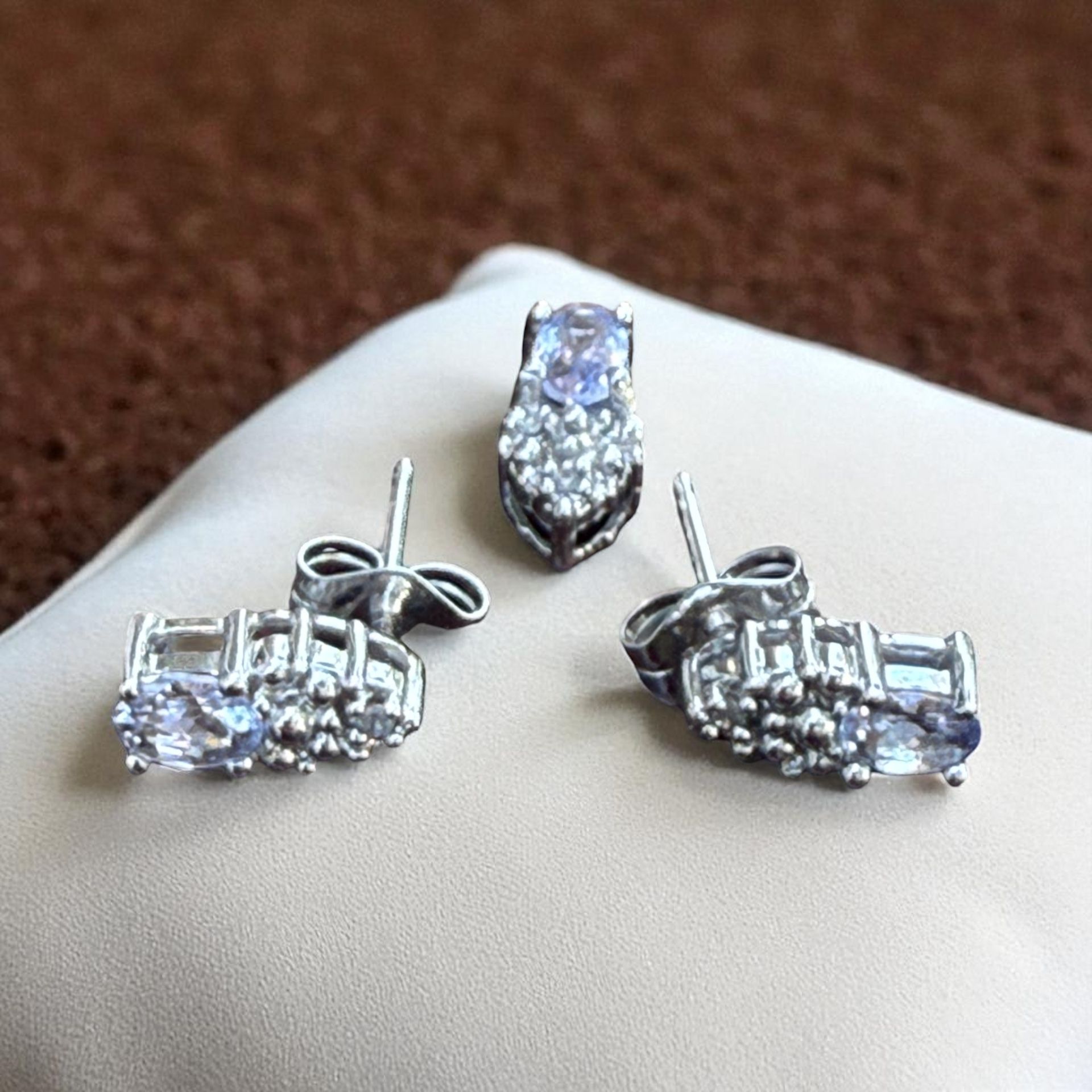 10kt Solid White Gold Tanzanite and Diamond Stud Earrings and Pendant, Like new