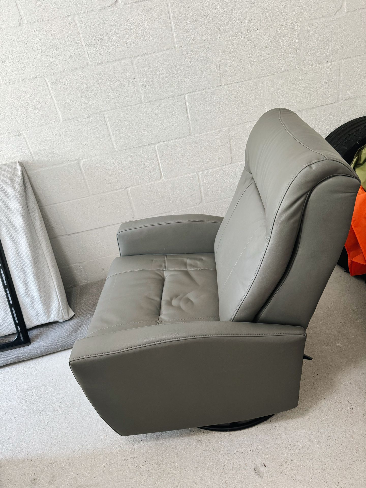 Recliner Chair  - Sofa 
