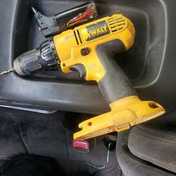 Dewalt Drill With Charger And Battery