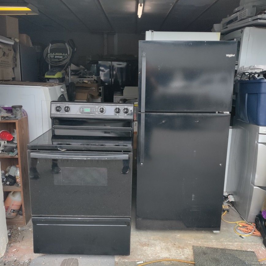 landlord tenant two-piece appliance package special with warranty fridge and stove