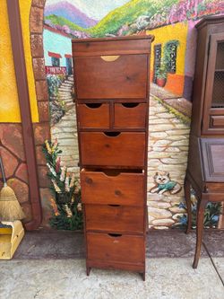 Multi-drawer storage tower