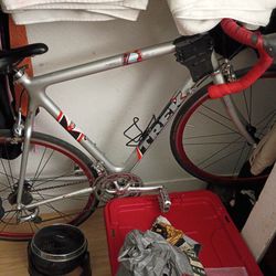 All carbon fiber trek