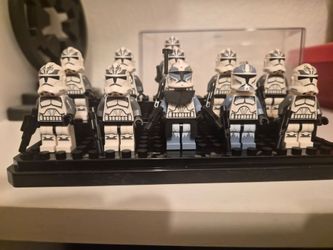 LEGO Star Wars Wolfpack Clone Troopers & Commander Wolffe – Mint – Authentic LEGO