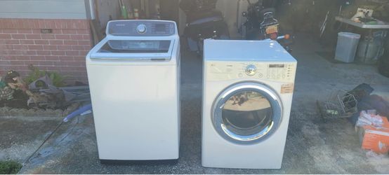Samsung Top-Load Washer + LG Tromm Electric Dryer Set