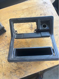 Toyota Pickup radio bezel