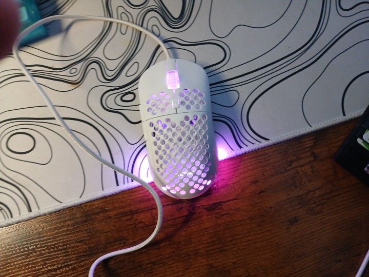 White Wired Gaming Mouse With Rgb Selling/trading
