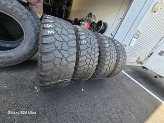 4 Used Tires  Lt35x12.50r17General Grabber $200.00
FIRM PRICE, FIRM PRICE 
PLEASE DON'T ASK FOR DICOUNT
POR FAVOR NO PREGUNTE POR DESCUENTO