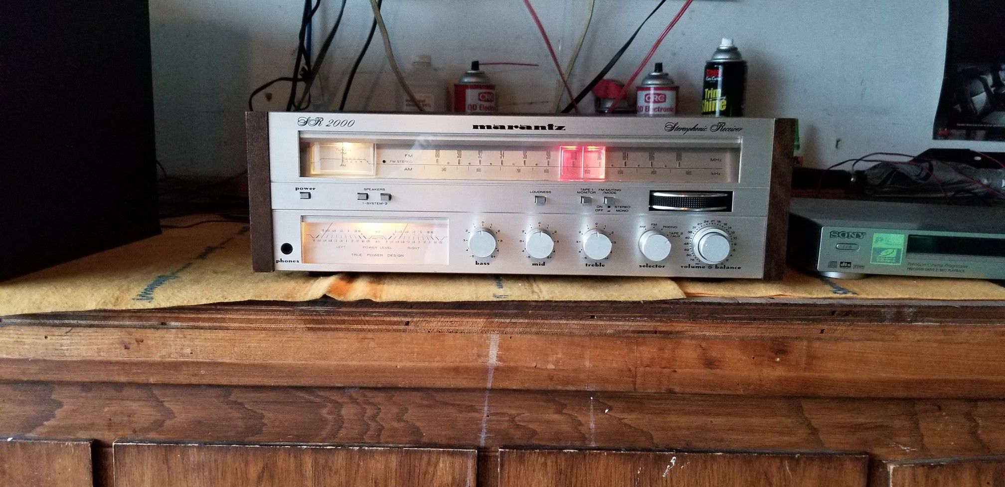 Stereo vintage home systems.(repairs)