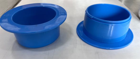 Hand saver shrink wrap handle
