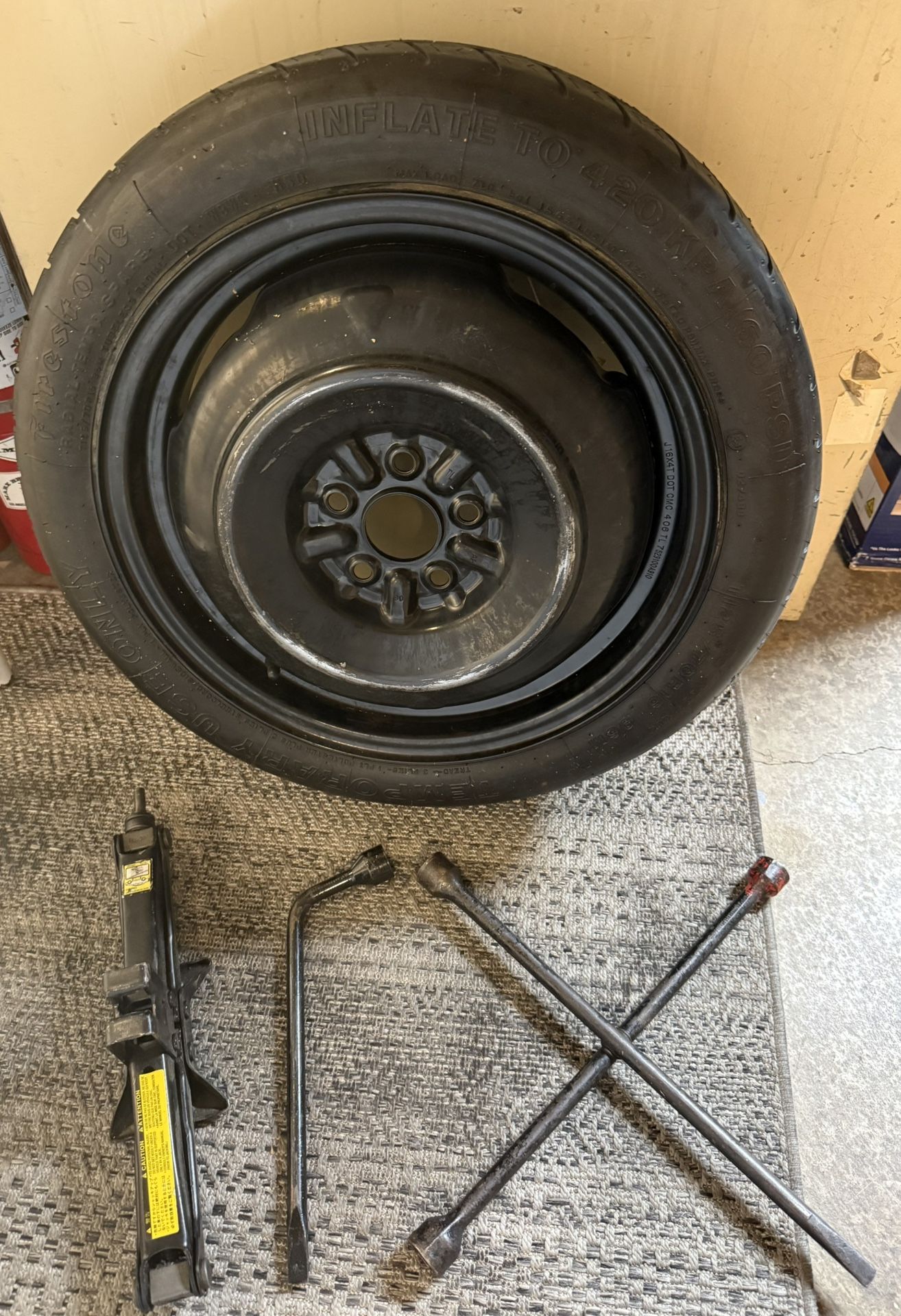 Toyota Corolla Spare Tire Kit 