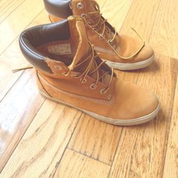 Timberland Shoes Size 6 