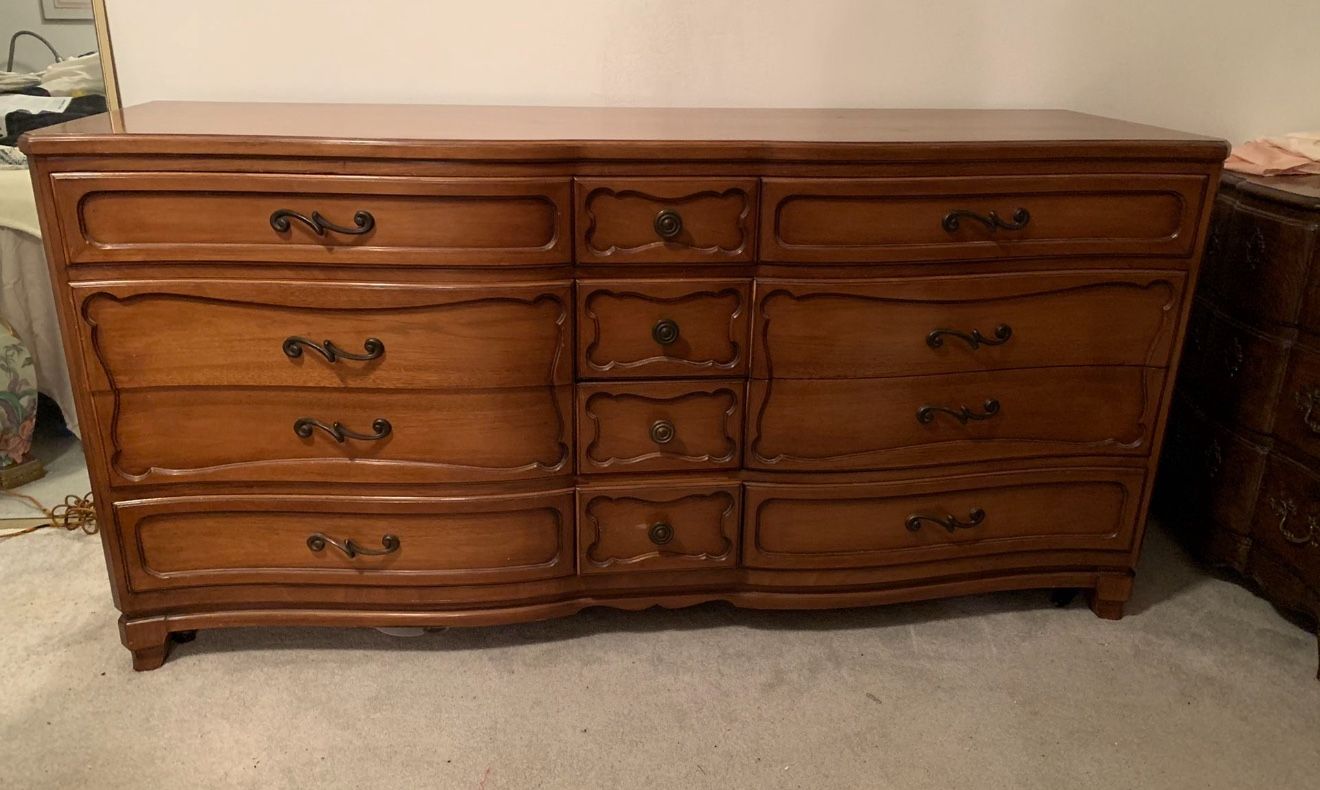 Solid wood Vintage Style French Provincial Dresser Console with Mirror