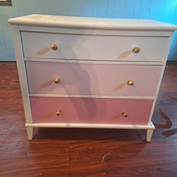 Children's Dresser 