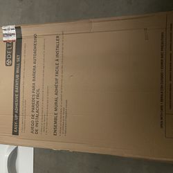 Pro-Series 60 in. W x 57 in. H Five Piece Glue Up Bathtub Surrounds in High Gloss White 