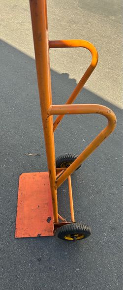 dolly hand truck