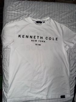 Kenneth Cole t-shirt