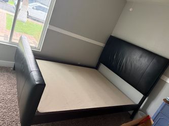 Black Faux Leather Bed Frame 'Queen Size'