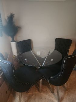 Dining table set