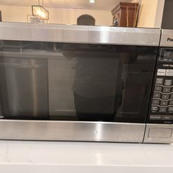 Panasonic Microwave Used 