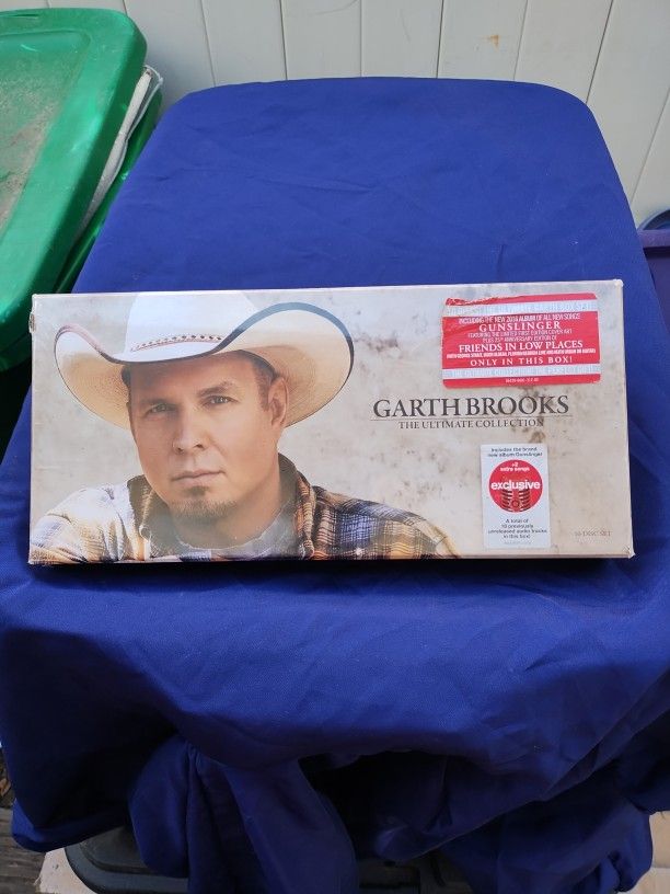 Garth Brooks 10 Disk Set