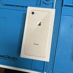 iPhone 8 64gb (gold)