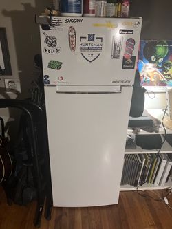 Medium sized refrigerator