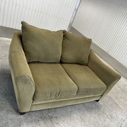 Comfy Green Sofa Couch 🔥🔥🔥