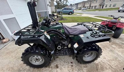 Yamaha grizzly 600cc from the 2000 runs perfect come asap