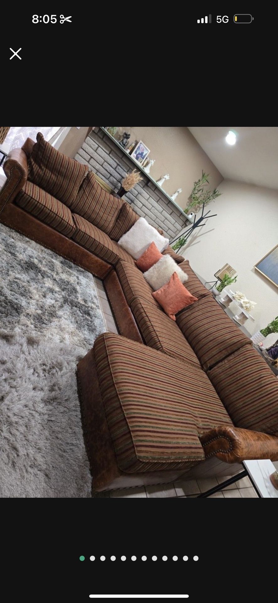 Couch sectional