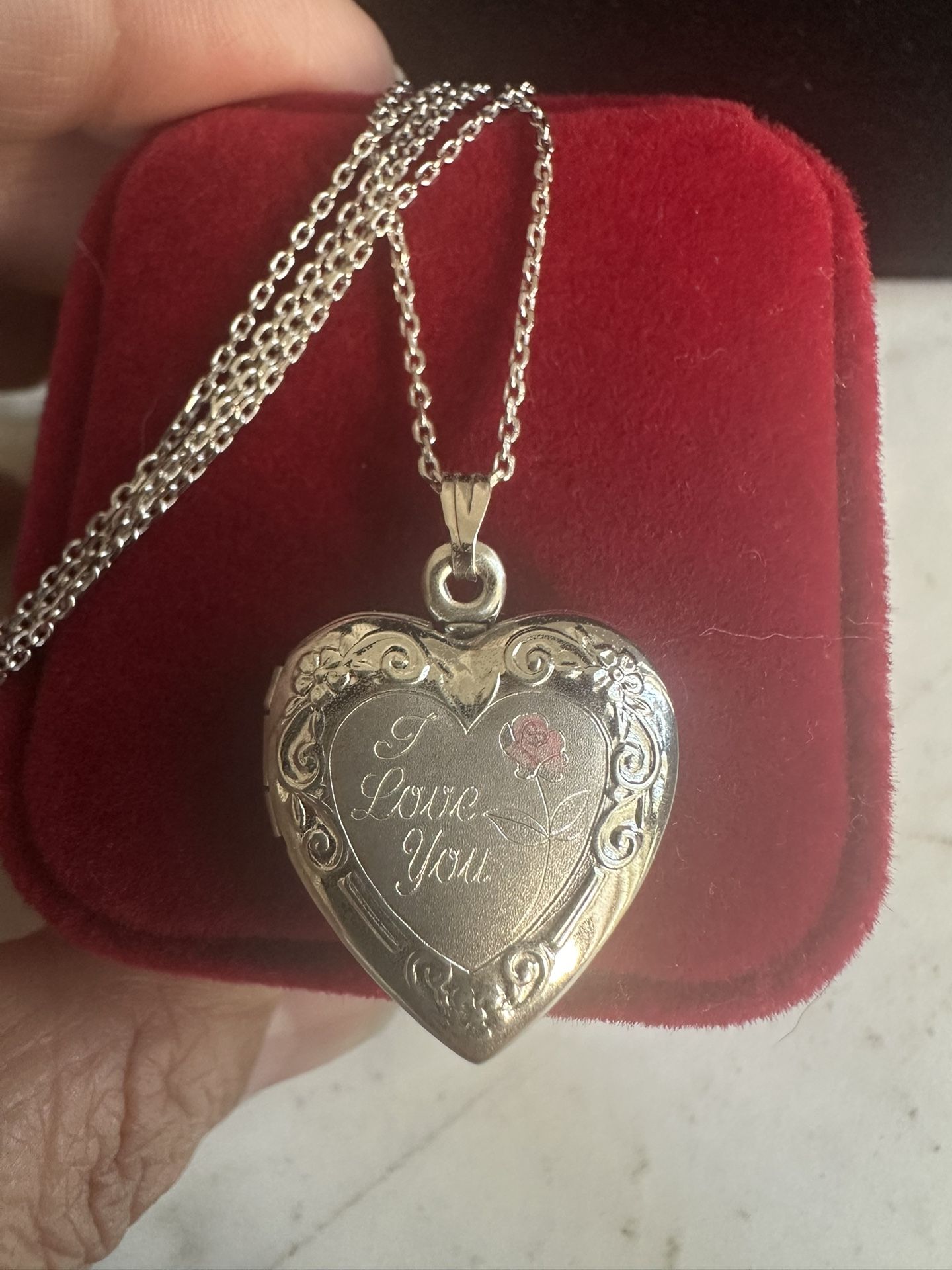 925 Sterling Silver “I Love You” With A Rose 🌹 Locket . 925 Chain 18.5 In. ,