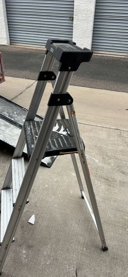 Cosco Aluminum Step Ladder