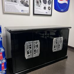 Black Lacquer Sideboard Buffet (Length:62xWidth:24xHeight:36in) Pick up
