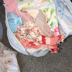 Girls 2t-3t Clothes Lot
