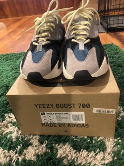 Yeezy Wave Runner Sz 10 