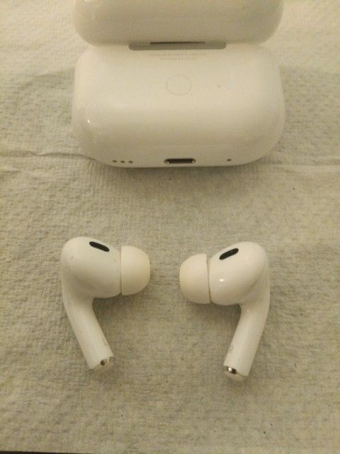 Apple Ai Pods Pro 2nd Generation/$50