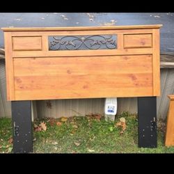 Queen Bedframe with Headboard/Footboard & Mirror