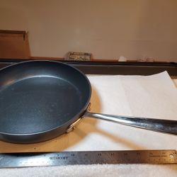 ALL-CLAD Metalcrafters 10-inch (26 cm) Non-Stick Sauté Black Frying Pan/Skillet

All-clad Metalcrafters 10-inch (26 Cm)

Non-stick Sauté Black Frying
